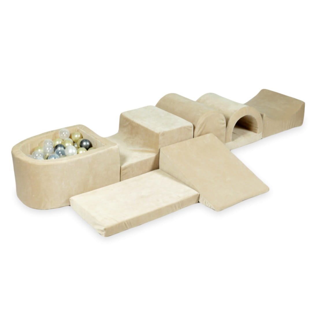 Aire de jeu en mousse avec micro piscine velours beige doux avec balles 100 pièces (or clair, argent, perle, transparent)