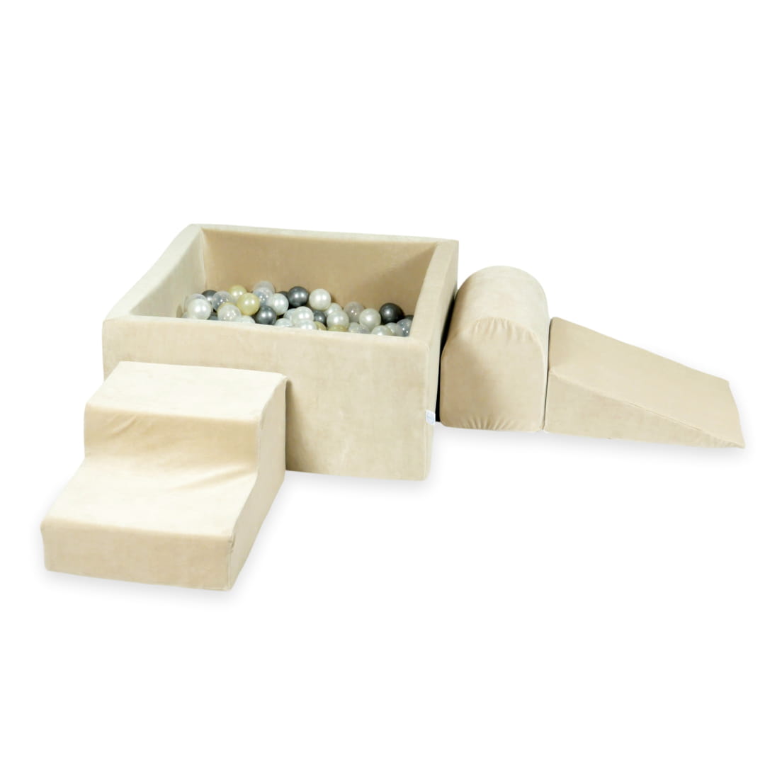 Ensemble de jeu en mousse avec piscine carrée 90x90x40 velours beige doux avec balles 400 pièces (or clair, argent, perle, transparent)