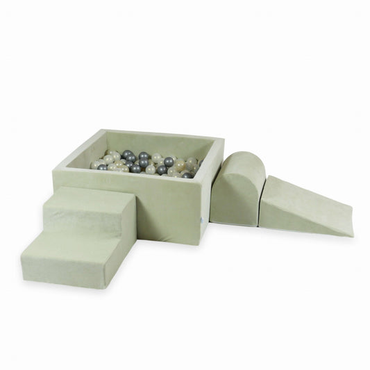 Jeu en mousse avec piscine carrée 90x90x40 Velvet Soft Lightmint + 400 balles (or clair, effet sirène, argent)