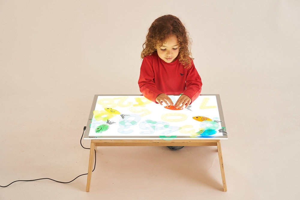 Table basse en bois avec panneau lumineux LED A2