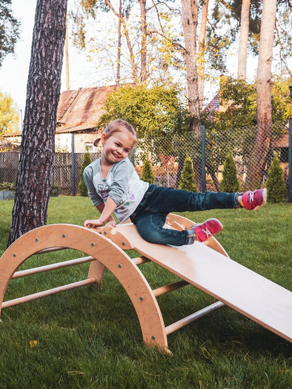 Grand arche d'escalade Montessori